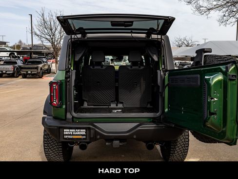 Used 2022 Ford Bronco Badlands w/ Sasquatch Package image 8