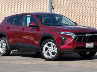Used 2024 Chevrolet Trax LS w/ LS Convenience Package FWD video 2