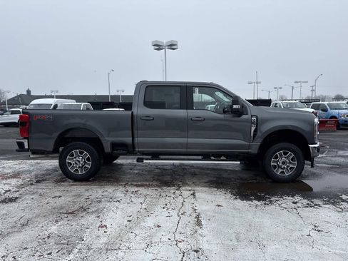 New 2026 Ford F250 Lariat w/ FX4 Off-Road Package image 2