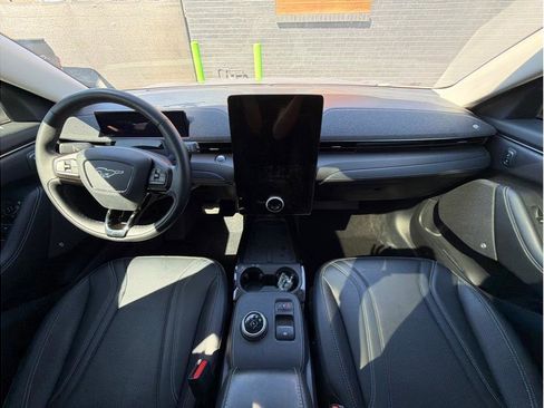 Used 2022 Ford Mustang Mach-E Premium image 4