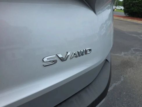 Used 2023 Nissan Rogue SV AWD/4WD image 11