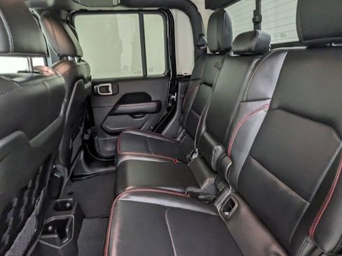 Used 2022 Jeep Gladiator Rubicon w/ Trailer Tow Package AWD/4WD image 34