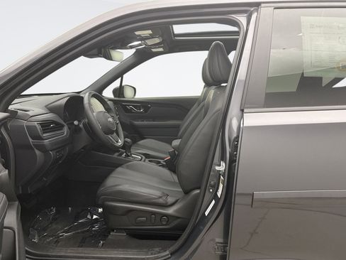 Used 2025 Subaru Forester Limited AWD/4WD image 11