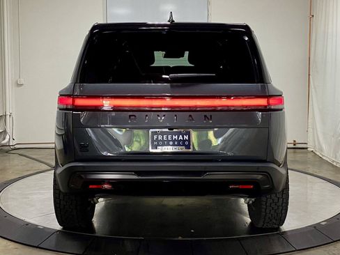 Used 2025 Rivian R1S Adventure AWD/4WD image 7