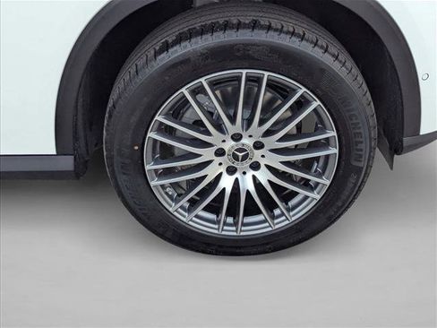 New 2026 Mercedes-Benz GLC 300 image 9