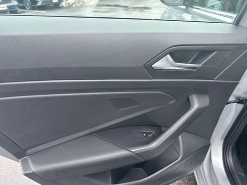 Used 2021 Volkswagen Jetta R-Line w/ R-Line Cold Weather Package image 17