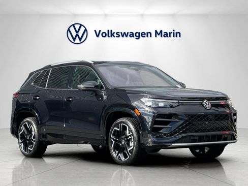 New 2026 Volkswagen Tiguan SEL R-Line image 7