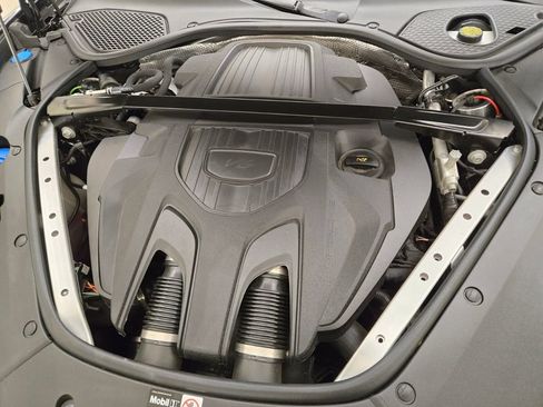 Used 2025 Porsche Panamera 4 AWD/4WD image 29