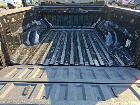 Used 2023 Chevrolet Colorado LT w/ LT Convenience Package III image 28