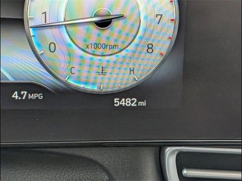 Used 2023 Hyundai Elantra Limited image 19