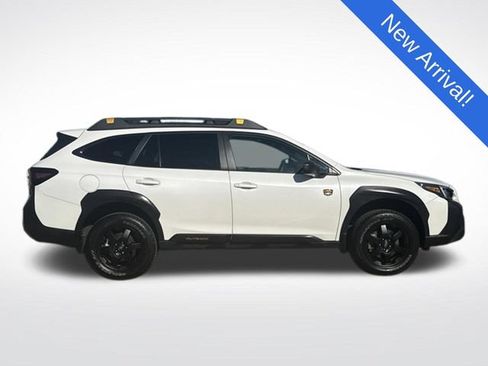 Used 2025 Subaru Outback Wilderness AWD/4WD image 8