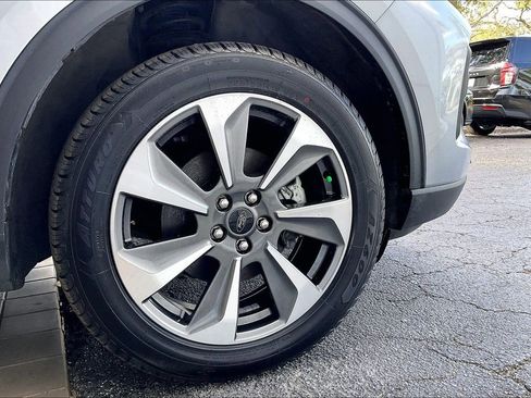Used 2024 Ford Escape Platinum AWD/4WD image 34