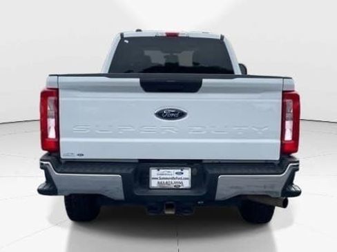Used 2024 Ford F250 XLT image 4