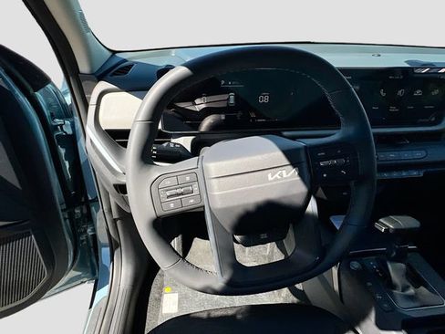 New 2027 Kia Seltos S FWD image 11