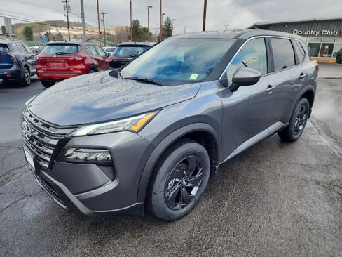 New 2026 Nissan Rogue SV image 4