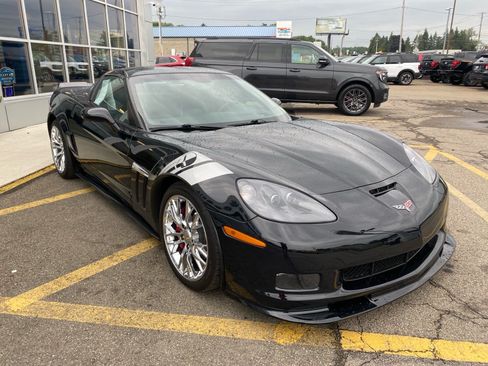 Used 2011 Chevrolet Corvette Grand Sport w/ Preferred Equipment Group RWD image 8