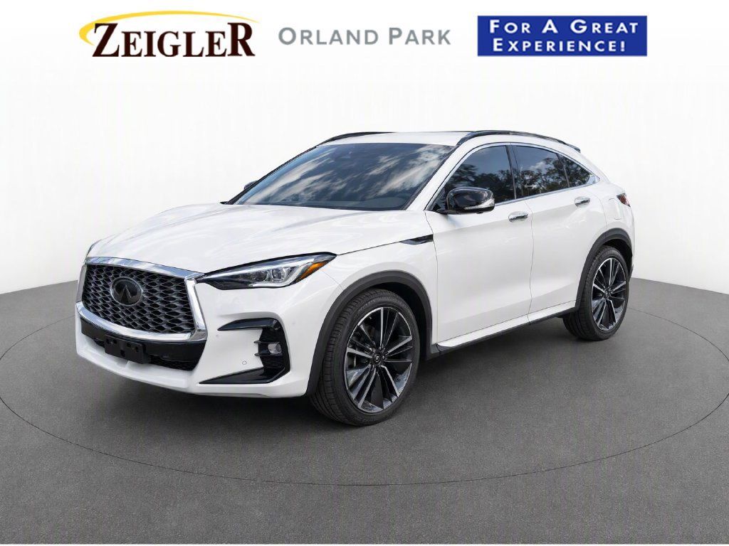 Used 2024 INFINITI QX55 Essential AWD/4WD image 1