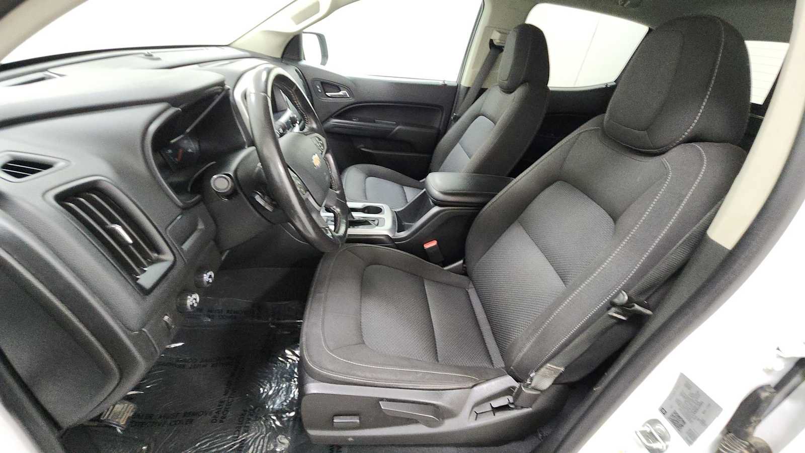 Used 2021 Chevrolet Colorado LT w/ Safety Package AWD/4WD image 13