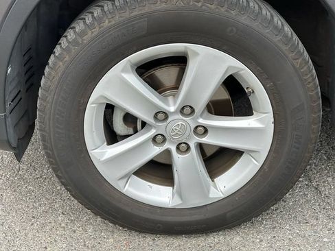 Used 2013 Toyota RAV4 XLE AWD/4WD image 16