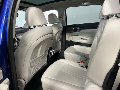 Used 2023 Kia Sorento EX w/ Panoramic Sunroof Package image 24