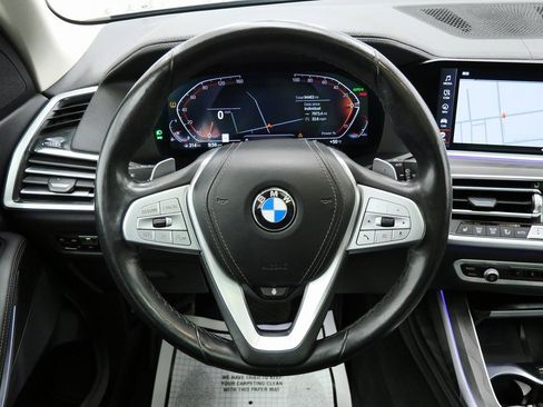 Used 2022 BMW X7 xDrive40i w/ Cold Weather Package image 25