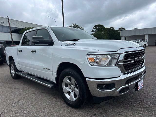 Used 2024 RAM 1500 Lone Star RWD image 2