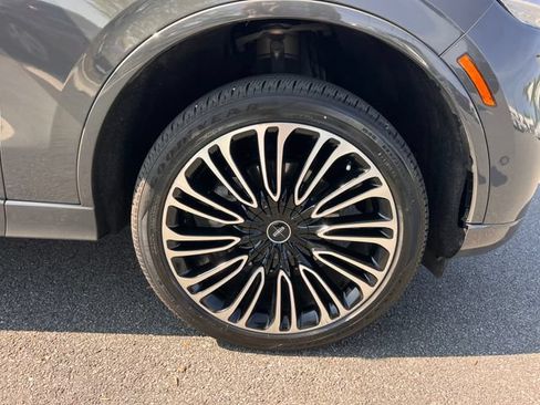 Used 2020 Lincoln Aviator Black Label w/ Dynamic Handling Package AWD/4WD image 39