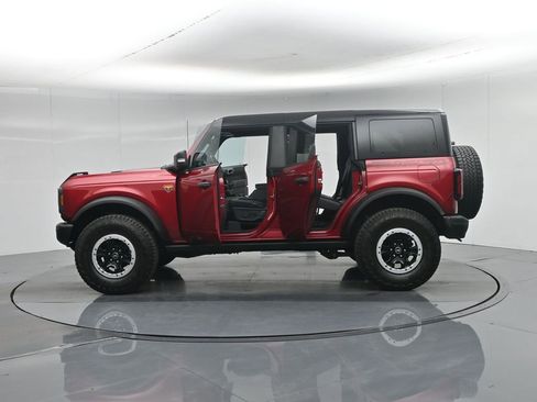 Used 2025 Ford Bronco Badlands AWD/4WD image 34