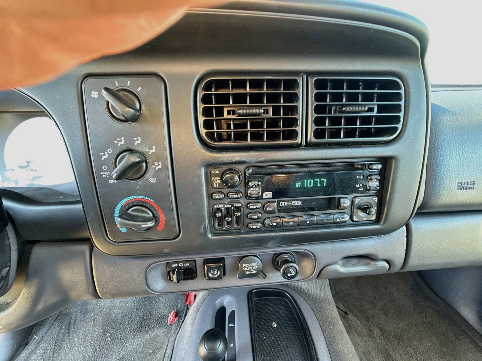 Used 2000 Dodge Durango 4WD image 12
