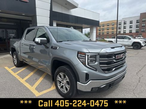 Used 2025 GMC Sierra 1500 SLT AWD/4WD image 13