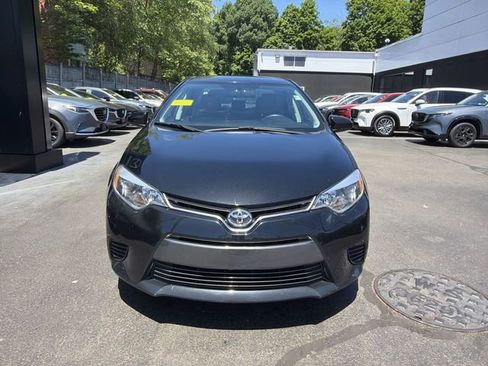Used 2016 Toyota Corolla LE FWD image 3