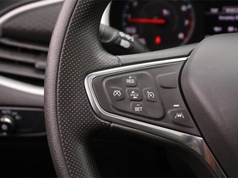 Used 2024 Chevrolet Malibu LT image 11