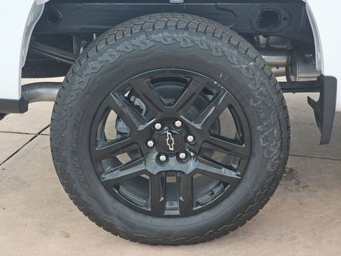 New 2026 Chevrolet Silverado 1500 Custom Trail Boss w/ Turbomax Blackout Package image 38