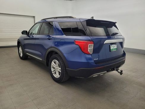 Used 2021 Ford Explorer XLT w/ Equipment Group 202A AWD/4WD image 5