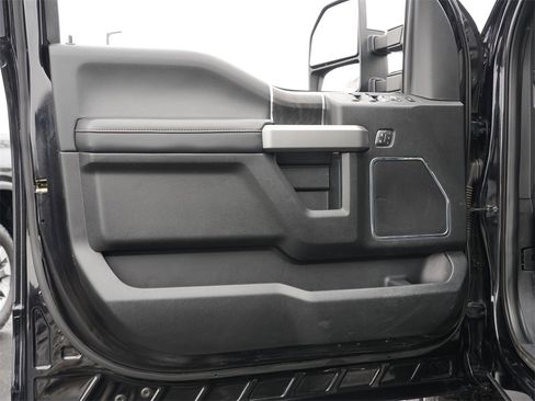 Used 2019 Ford F250 Platinum w/ Platinum Ultimate Package image 15