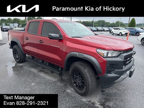 Used 2026 Chevrolet Colorado Trail Boss AWD/4WD image 3