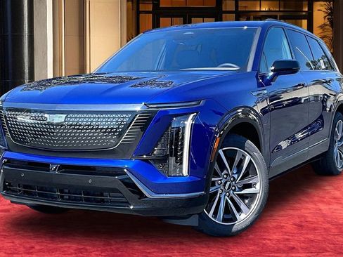 New 2026 Cadillac Vistiq Sport image 1