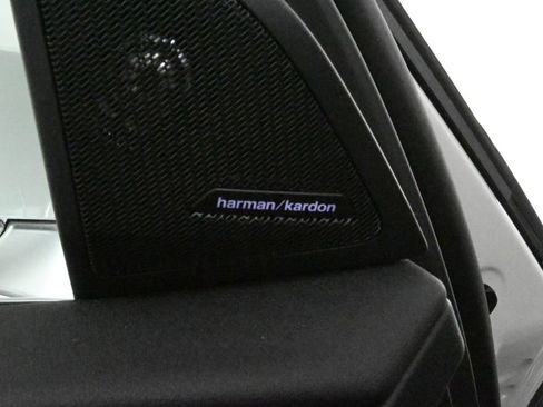 Used 2025 BMW X3 xDrive30i w/ Premium Package image 31