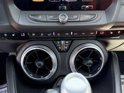 Certified 2018 Chevrolet Camaro LT RWD image 28