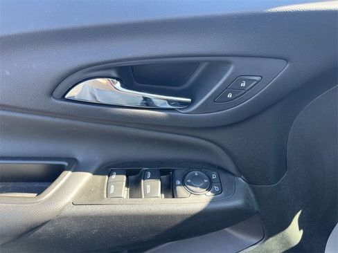 Certified 2022 Chevrolet Equinox LT image 22