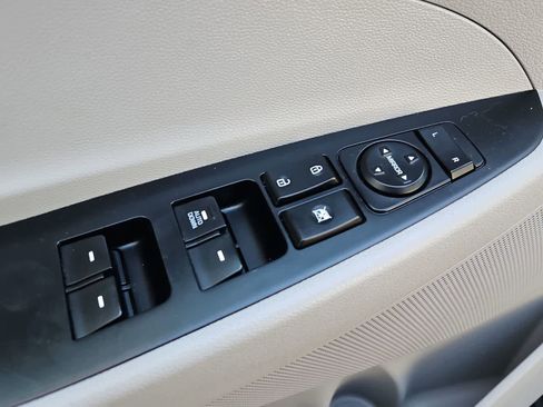 Used 2019 Hyundai Tucson SE FWD image 17