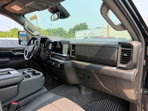 Used 2025 Chevrolet Silverado 2500 LT w/ Safety Package AWD/4WD image 22