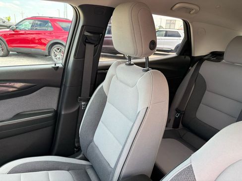 Used 2024 Chevrolet TrailBlazer LS w/ LS Convenience Package AWD/4WD image 14