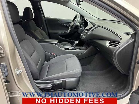 Used 2022 Chevrolet Malibu LT image 19