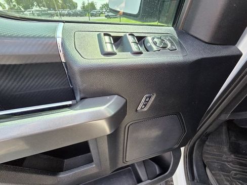 Used 2018 Ford F150 XLT w/ Equipment Group 302A Luxury AWD/4WD image 11