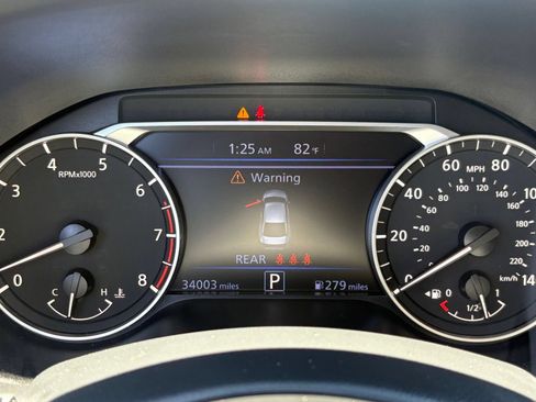 Used 2025 Nissan Altima 2.5 SV FWD image 40