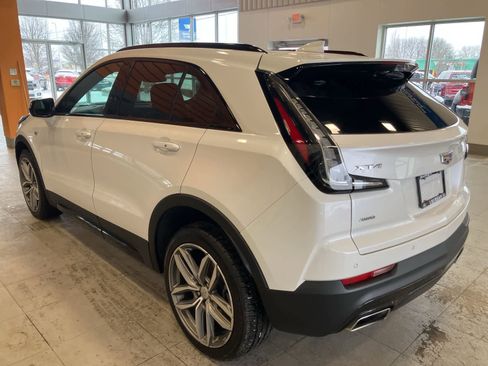 Used 2023 Cadillac XT4 Sport image 7