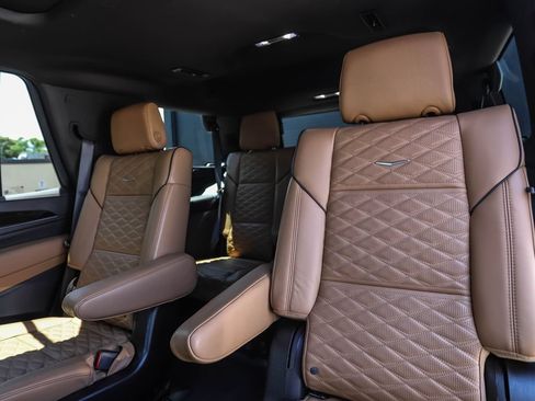 Used 2023 Cadillac Escalade Sport w/ Touring Package AWD/4WD image 23