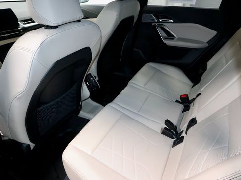 Used 2023 BMW X1 xDrive28i w/ Premium Package image 21