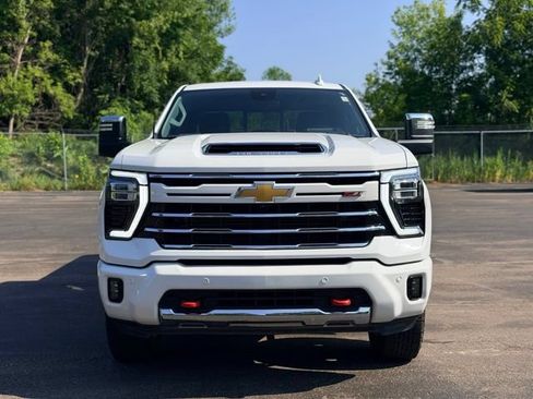 Used 2024 Chevrolet Silverado 3500 LTZ w/ LTZ Plus Package AWD/4WD image 2